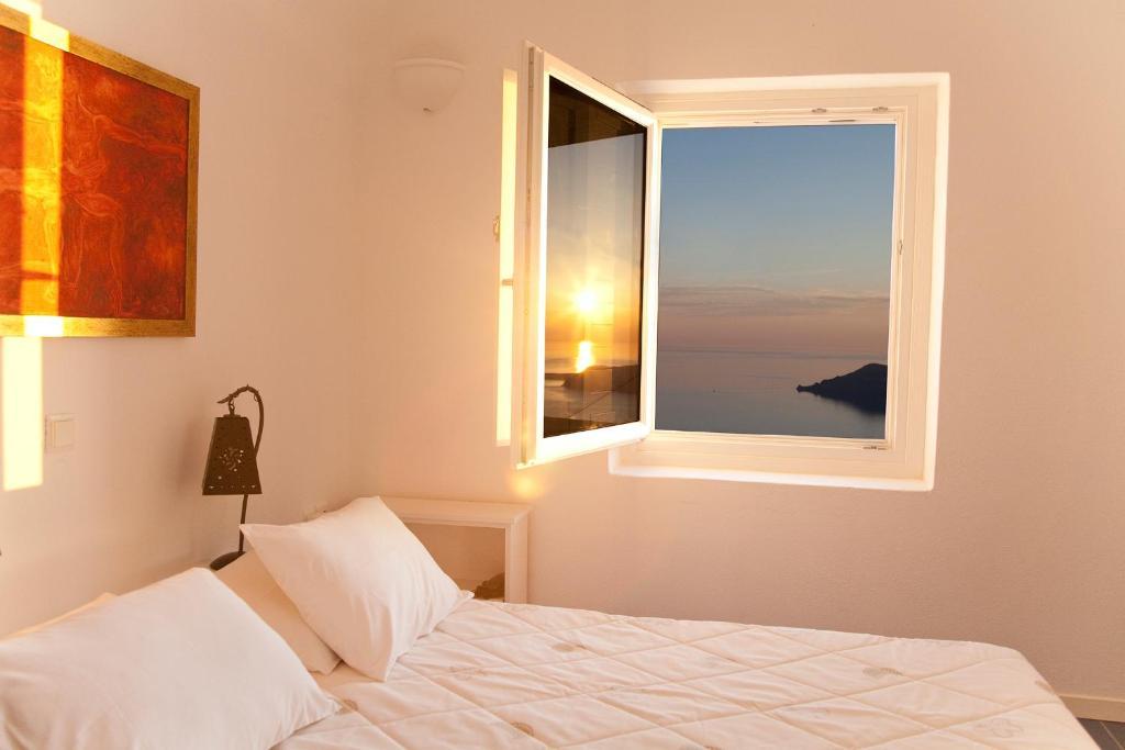 Hotel Whitedeck Santorini Imerovigli  Zimmer foto